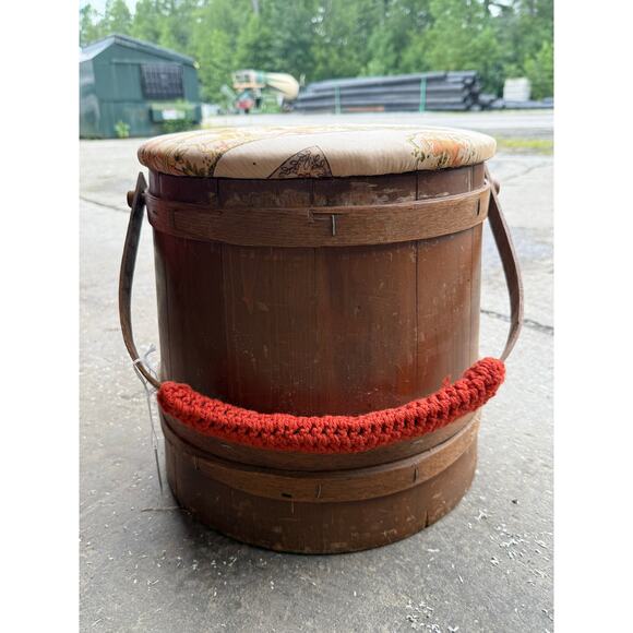 Vintage Large Sewing Basket-Primitive Sewing Box-Home Decor - Picture 8 of 9